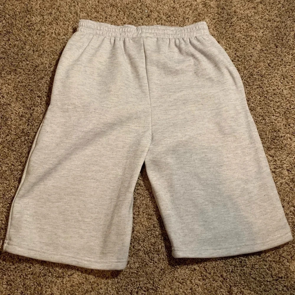 Gray Sweat Shorts Long with Pockets New- XL (16-18) - Picture 4 of 7